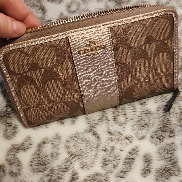 Coach Brown and Purple Floral Tote Bag W/Wallet - Picture 5 of 8